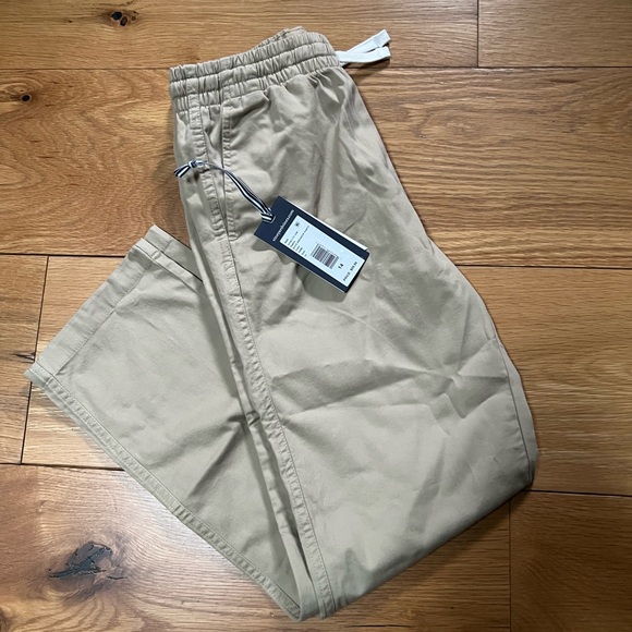 Vineyard Vines Other - Vineyard Vines Tan Breaker Pants